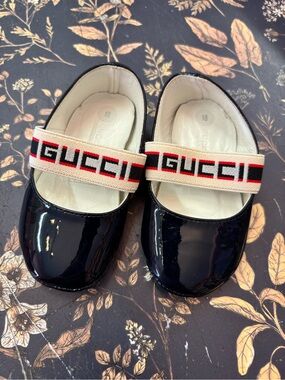 Gucci Kids Black Patent Mary Janes with Logo Strap